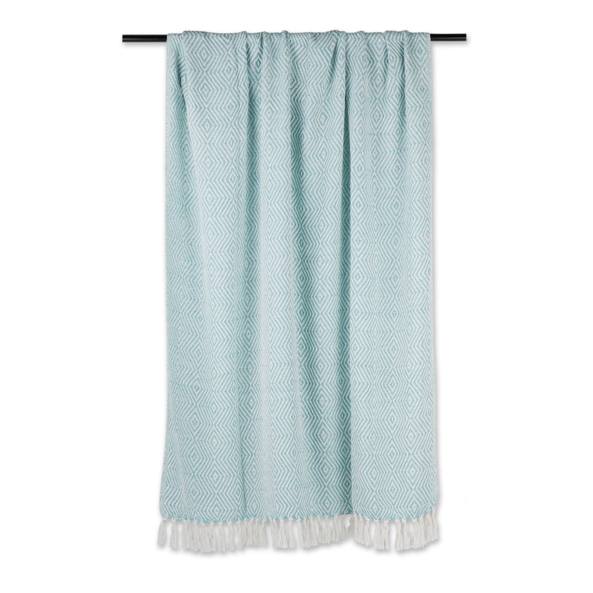 DII® X-Diamond Geometric Throw